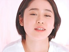 STARS-371 Sensuous Beauty Delivers Epic Blowjob With Expert Skill and Passion