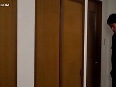 JUX-137 Intimate 4 Hour Showdown with Top Bako Bako Fuzoku Star