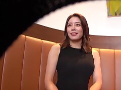 300MIUM-1062 Sizzling Japanese Temptress Gets Her Pussy Hard Fucked Deeply