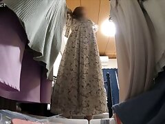 kigae69 Japanese Solo Star Uses Vibrant Toy for Intense Pussy Pleasure